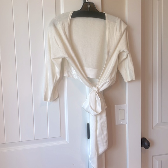 Jenny Yoo sweater with back tie in beautiful condition- only worn for 1 hour - Picture 2 of 7